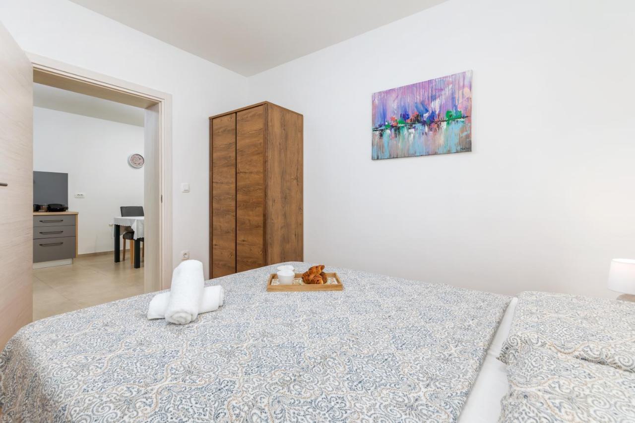 Apartment Lorilu Пула Экстерьер фото